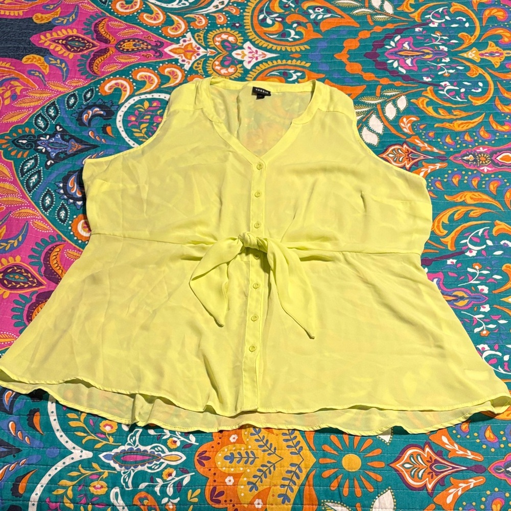 Torrid Light Yellow Sleeveless Blouse